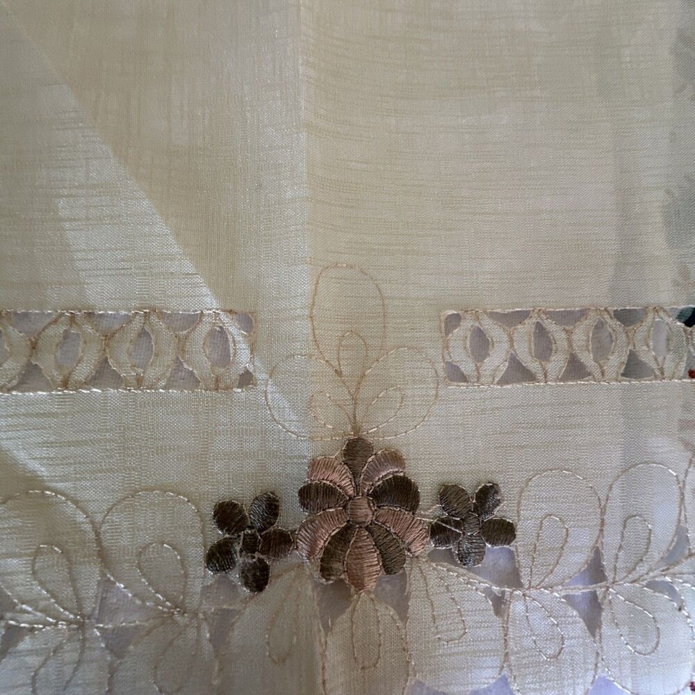 table cloth - Picture 9 of 16